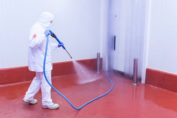 Best Animal Enclosure Cleaning  in Inez, TX